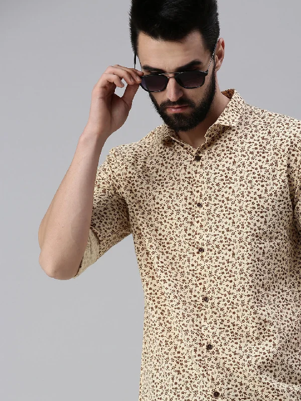 Men's Slim - Fit Printed Floral Casual Shirts in Pastel Colors for a Spring - Inspired VibeMen Spread Collar Printed Beige Shirt Men's Slim - Fit Printed Floral Casual Shirts in Pastel Colors for a Spring - Inspired VibeMen Spread Collar Printed Beige Shirt