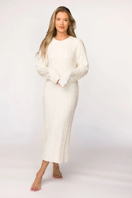 Velvet midi dresses in jewel tones for a glamorous winter event Winslet Cable Knit Maxi Dress in Cream (Almost Sold Out) Velvet midi dresses in jewel tones for a glamorous winter event Winslet Cable Knit Maxi Dress in Cream (Almost Sold Out)