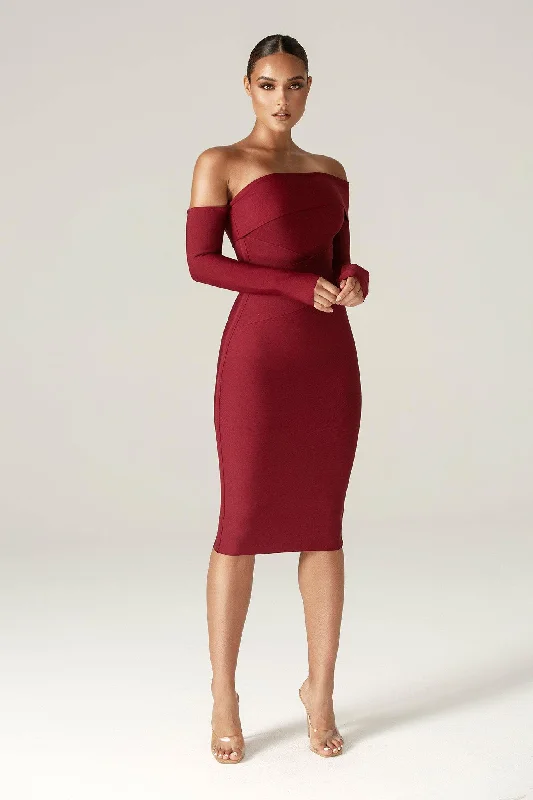 Midi dresses with side slits for a sexy and elegant appearance Shiva Bandage Dress (Maroon) Midi dresses with side slits for a sexy and elegant appearance Shiva Bandage Dress (Maroon)