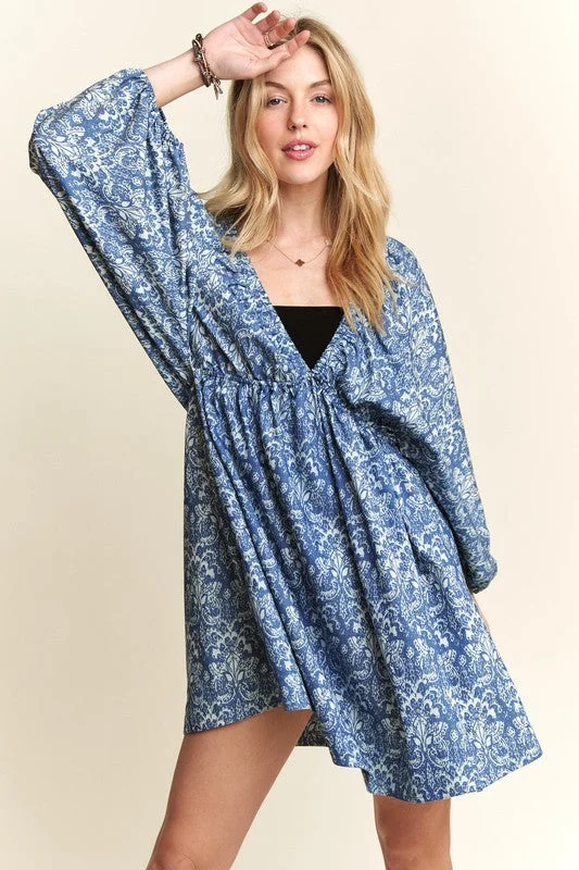 Mini dresses with mesh panels for a sexy and trendy look ADORA Printed V-Neck Batwing Sleeve Mini Dress Mini dresses with mesh panels for a sexy and trendy look ADORA Printed V-Neck Batwing Sleeve Mini Dress