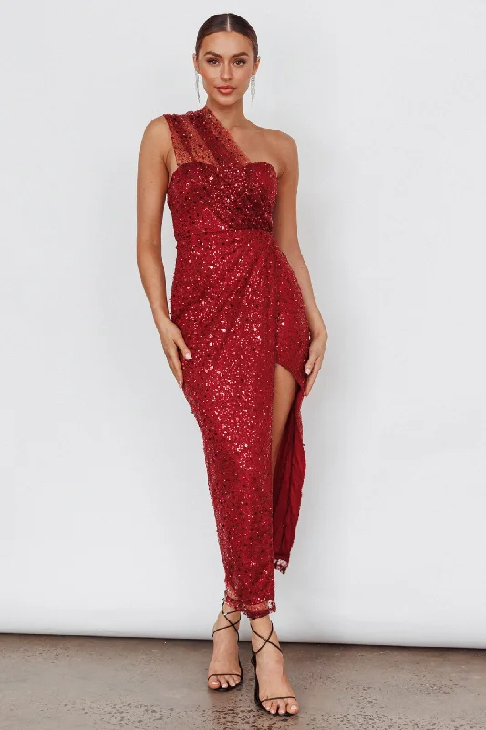 Midi dresses with cold - shoulder cutouts for a trendy style Doniella One-Shoulder Split Sequin Maxi Dress Wine Midi dresses with cold - shoulder cutouts for a trendy style Doniella One-Shoulder Split Sequin Maxi Dress Wine