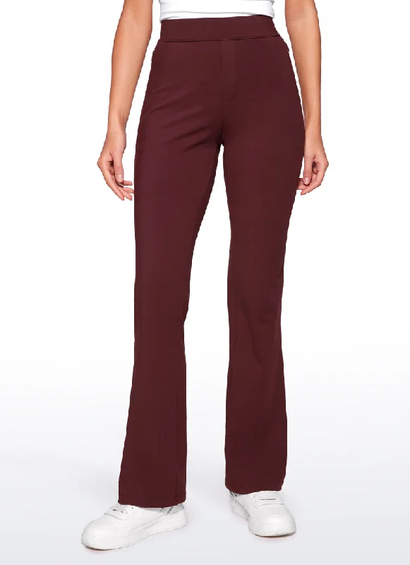 Skinny Fit Women's Leather Look Leggings for a Rocker VibeStretch Flared Pants with Zip Pockets 31" Skinny Fit Women's Leather Look Leggings for a Rocker VibeStretch Flared Pants with Zip Pockets 31"