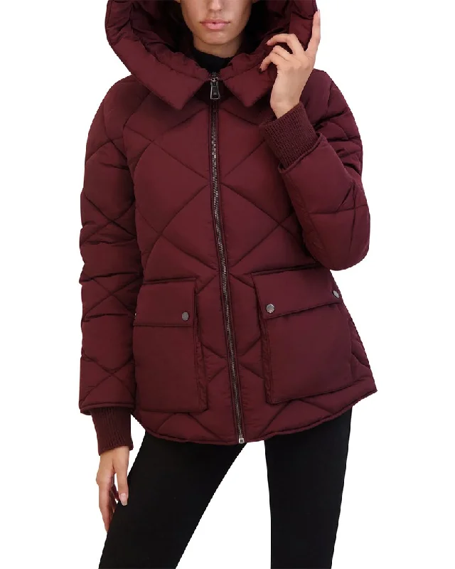 Long women's mac coats in a lightweight fabric for spring showersKenneth Cole Diamond Quilted Crinkle Puffer Coat Long women's mac coats in a lightweight fabric for spring showersKenneth Cole Diamond Quilted Crinkle Puffer Coat