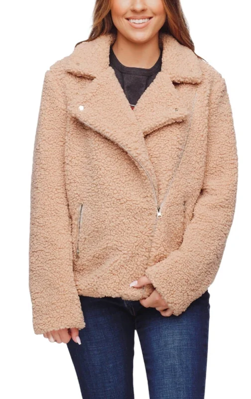 Mid - length women's down coats in a slim fit for a modern and sleek appearanceTeddy Jacket In Taupe Mid - length women's down coats in a slim fit for a modern and sleek appearanceTeddy Jacket In Taupe
