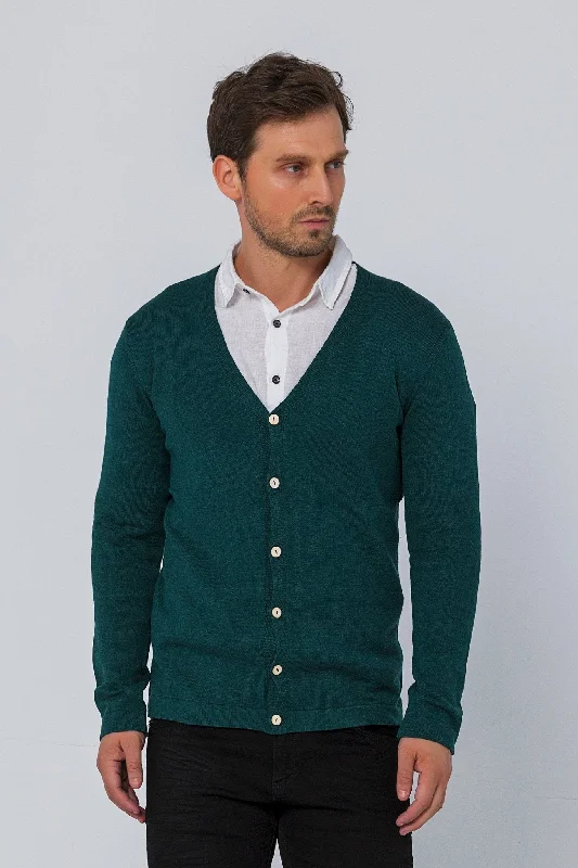cable knit women cardigan with intricate patternsClassic V-neck Button Front Knit Shirt - Green cable knit women cardigan with intricate patternsClassic V-neck Button Front Knit Shirt - Green