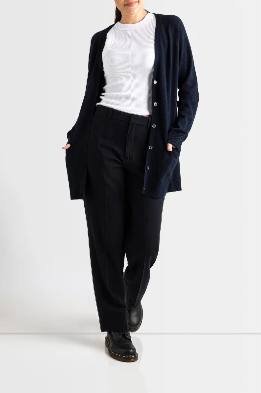 hand knitted women cardigan with artisanal charmCashmere James Boyfriend Cardigan in Ink hand knitted women cardigan with artisanal charmCashmere James Boyfriend Cardigan in Ink