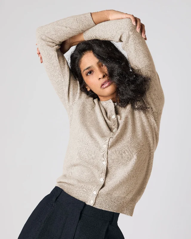 hand knitted women cardigan with artisanal charmWomen's Olivia Round Neck Cashmere Cardigan Oatmeal Brown hand knitted women cardigan with artisanal charmWomen's Olivia Round Neck Cashmere Cardigan Oatmeal Brown