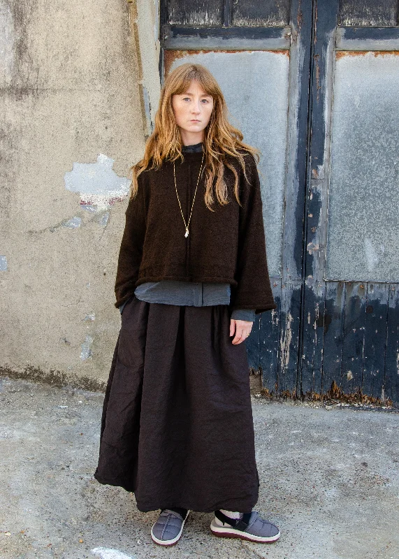 Button - Down Women's Shetland Wool Sweaters in Traditional PatternsAlex Crop sweater | Bitter Chocolate Brown Button - Down Women's Shetland Wool Sweaters in Traditional PatternsAlex Crop sweater | Bitter Chocolate Brown