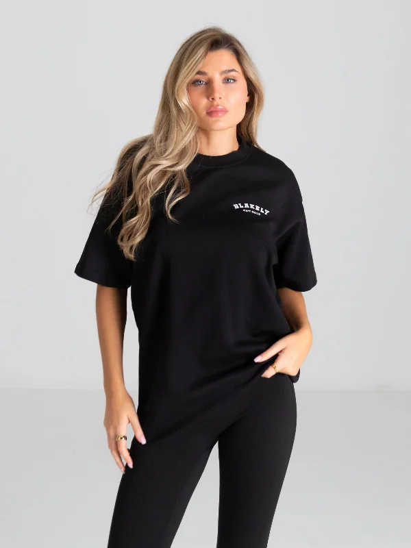 Crew Neck Women T Shirt with a Timeless DesignHeritage Oversized T-Shirt - Black