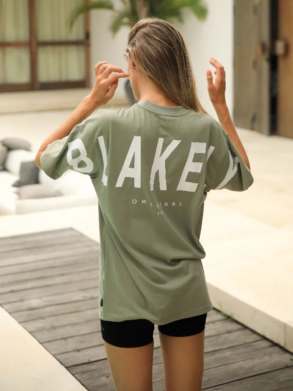 Long Sleeve Women T Shirt for Cooler WeatherIsabel Oversized T-Shirt - Olive