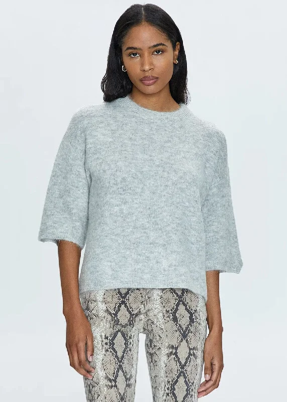 Boat Neck Women's Merino Wool Sweaters in Neutral ShadesMicah Short Sleeve Crewneck Sweater - Soft Grey Boat Neck Women's Merino Wool Sweaters in Neutral ShadesMicah Short Sleeve Crewneck Sweater - Soft Grey