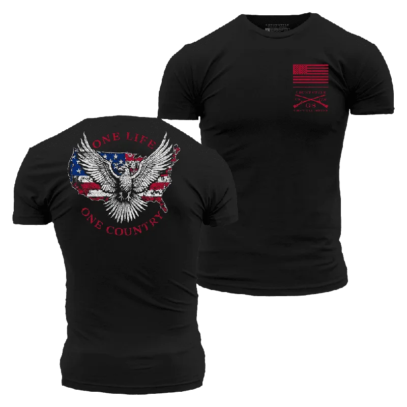 Crew Neck Women T Shirt with a Timeless DesignOne Life One Country T-Shirt - Black