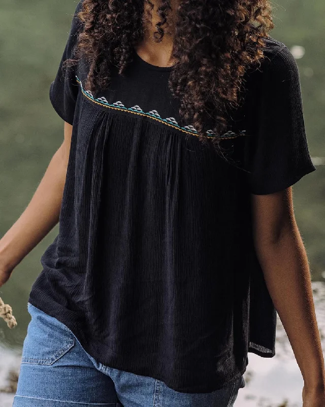 Ringer T Shirt Women with Retro - Inspired StripesPetal Top - Black