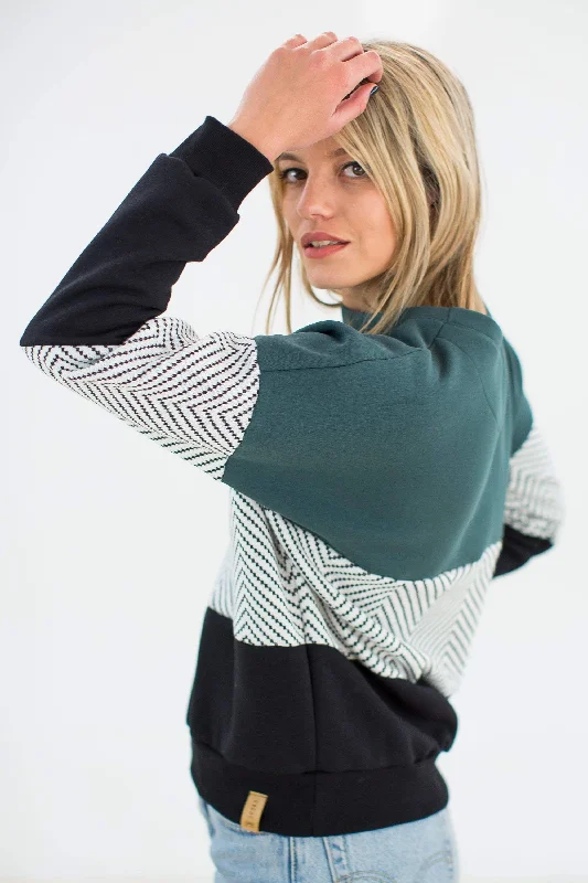 Short Sleeve Women's Cotton Blend Sweaters in Pastel ColorsSweater Mia in green, white herringbone & black.
