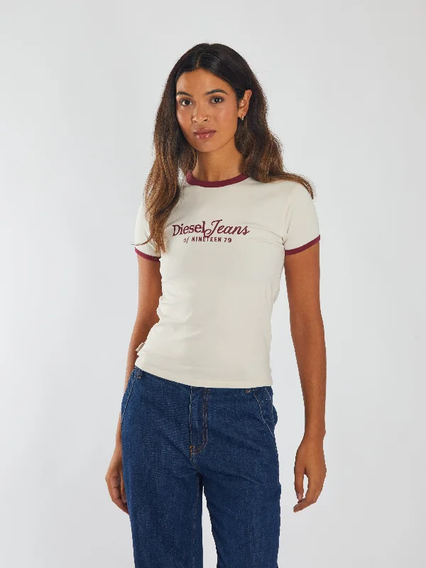 Muscle Women T Shirt for a Sporty and Casual LookMalena Tee Stone White