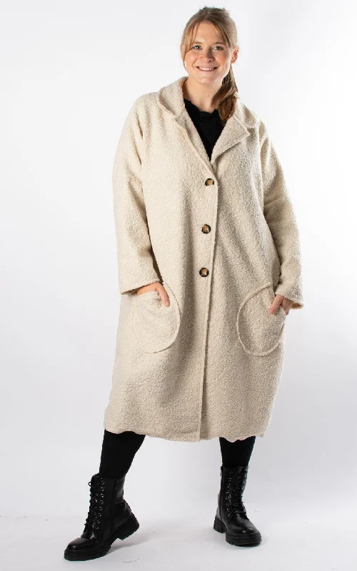 Women's long - length wool blend jackets for a warm and stylish winter lookKerry Boucle Coat | Oat Women's long - length wool blend jackets for a warm and stylish winter lookKerry Boucle Coat | Oat