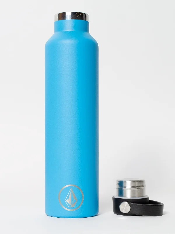 Women's bomber jackets with a holographic finish for a futuristic and eye - catching lookMetal Mouth Bottle - Blue Women's bomber jackets with a holographic finish for a futuristic and eye - catching lookMetal Mouth Bottle - Blue