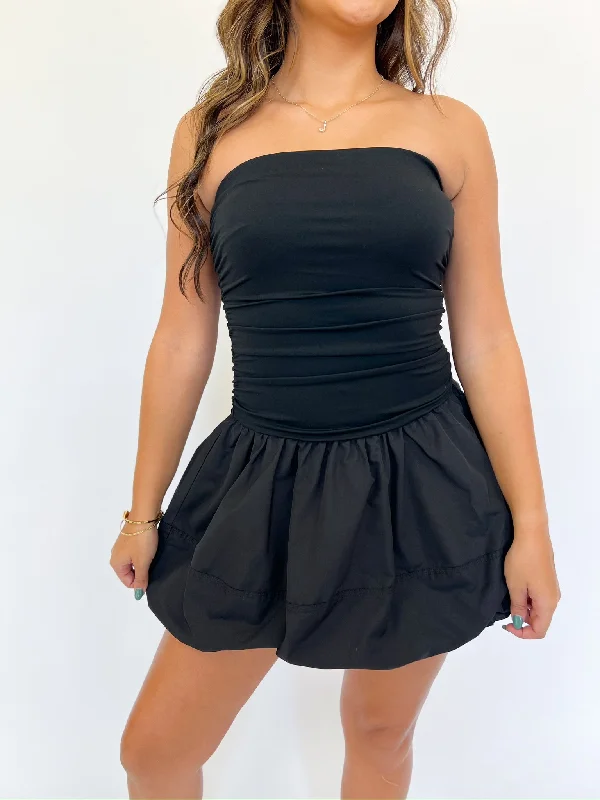 Halter Neck Women Dress to Show Off the Shoulders and Neckline Halter Neck Women Dress to Show Off the Shoulders and Neckline Amari Black Dress Halter Neck Women Dress to Show Off the Shoulders and Neckline Halter Neck Women Dress to Show Off the Shoulders and Neckline Amari Black Dress