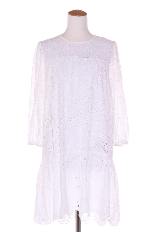 Mermaid - Style Women Dress with a Fitted Silhouette for Special Occasions Mermaid - Style Women Dress with a Fitted Silhouette for Special Occasions DECJUBA - Broderie anglaise cotton dress! 14