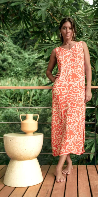 Pleated Women Dress with a Timeless and Elegant Texture Pleated Women Dress with a Timeless and Elegant Texture Fransa Lightweight V-neck Dress Pleated Women Dress with a Timeless and Elegant Texture Pleated Women Dress with a Timeless and Elegant Texture Fransa Lightweight V-neck Dress