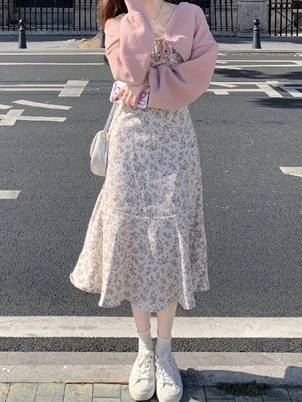 Halter Neck Women Dress to Show Off the Shoulders and Neckline Halter Neck Women Dress to Show Off the Shoulders and Neckline Sixsr Floral Print Ruffle Hem Dress, Vintage Sweet Slim Dress For Spring & Summer, Women's Clothing
