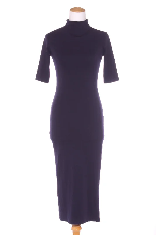 Off - the - Shoulder Women Dress for a Romantic and Feminine Look Off - the - Shoulder Women Dress for a Romantic and Feminine Look ZARA - High neck knit midi dress - Navy! 10-12 Off - the - Shoulder Women Dress for a Romantic and Feminine Look Off - the - Shoulder Women Dress for a Romantic and Feminine Look ZARA - High neck knit midi dress - Navy! 10-12