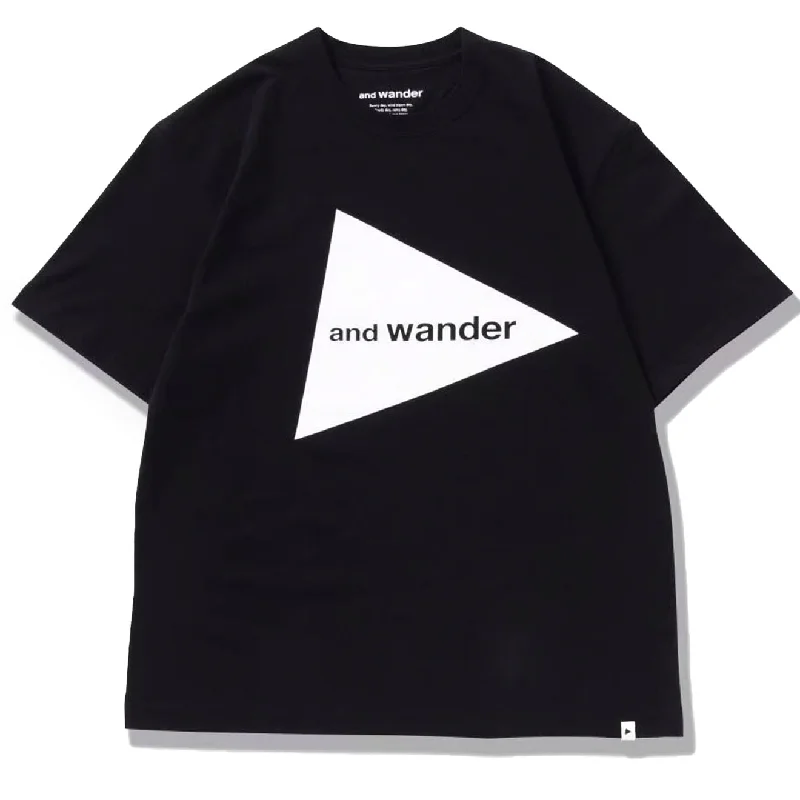 High - low hem polo shirt for a modern touchAnd Wander Womens And Wander Big Logo T Black High - low hem polo shirt for a modern touchAnd Wander Womens And Wander Big Logo T Black