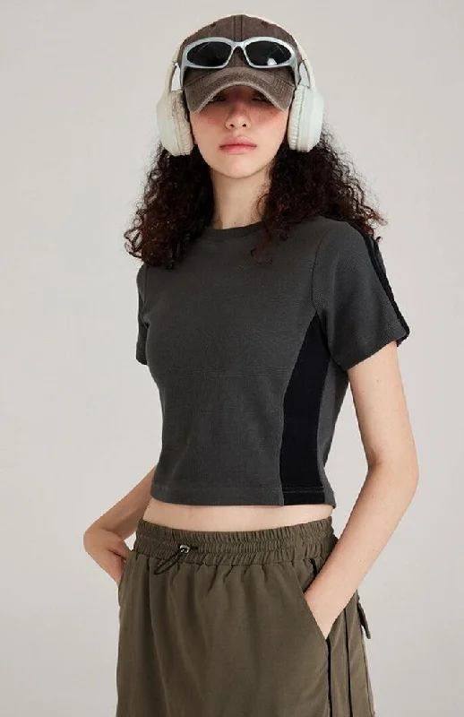 Puff - Sleeve Women's Crop Top in Pastel Green for a Retro and Fashion - Forward OutfitBasic Cropped Tee Puff - Sleeve Women's Crop Top in Pastel Green for a Retro and Fashion - Forward OutfitBasic Cropped Tee