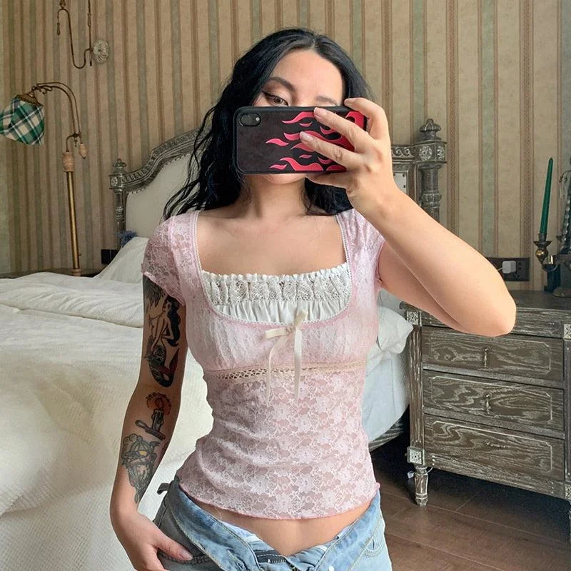 Velvet Women's Crop Top in Purple for a Luxurious and Rich - Hued Winter LookCoquette Lace Detailed Top Velvet Women's Crop Top in Purple for a Luxurious and Rich - Hued Winter LookCoquette Lace Detailed Top