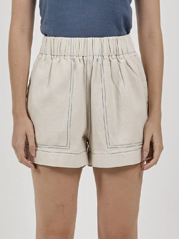 Printed Floral Women Shorts for a Summer - Ready StyleEase Utility Short - Vintage Bone / Botanical Blue Printed Floral Women Shorts for a Summer - Ready StyleEase Utility Short - Vintage Bone / Botanical Blue