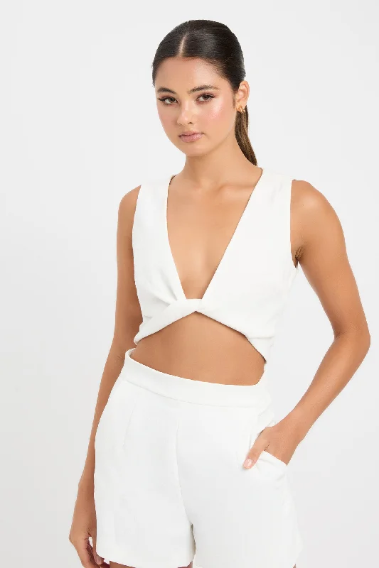 Sleeveless Women's Linen Crop Top in Natural for a Breathable and Casual Summer StyleHayman Sleeveless Top Sleeveless Women's Linen Crop Top in Natural for a Breathable and Casual Summer StyleHayman Sleeveless Top