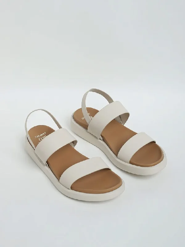 Stretchable Women Shorts for Maximum MobilityLUNA BLU Ivory Strappy Sandals