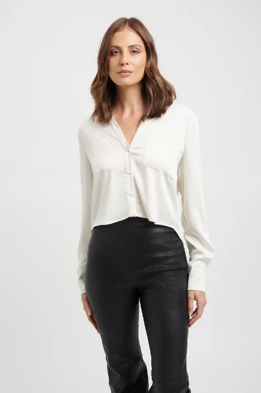 High - Neck Women's Crop Top in Burgundy with Lace Trim for an Elegant and Sophisticated VibeMilan Cropped Shirt High - Neck Women's Crop Top in Burgundy with Lace Trim for an Elegant and Sophisticated VibeMilan Cropped Shirt