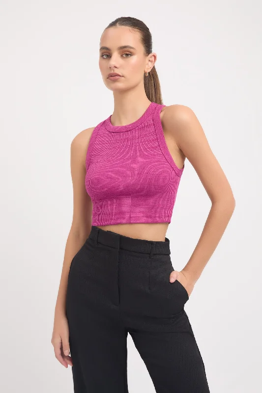 Sleeveless Women's Linen Crop Top in Natural for a Breathable and Casual Summer StyleNewry Crop Sleeveless Women's Linen Crop Top in Natural for a Breathable and Casual Summer StyleNewry Crop