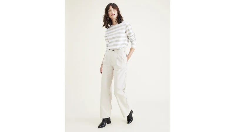 High - Waisted Women Shorts for a Retro and Flattering LookOriginal Khakis, Pleated, High Wide Fit High - Waisted Women Shorts for a Retro and Flattering LookOriginal Khakis, Pleated, High Wide Fit