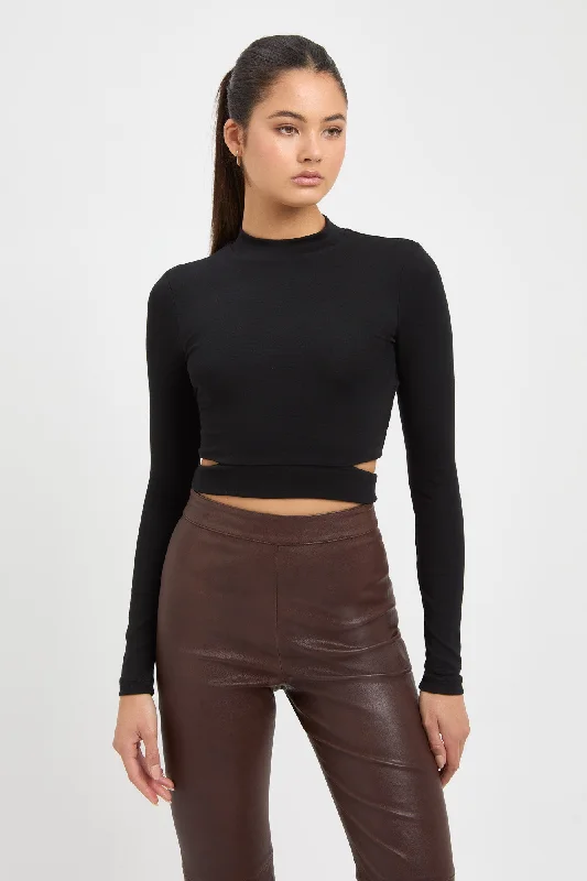Metallic - Finish Women's Crop Top in Silver for a Futuristic and Eye - Catching LookPierre Crop Metallic - Finish Women's Crop Top in Silver for a Futuristic and Eye - Catching LookPierre Crop