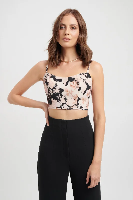 Sleeveless Women's Linen Crop Top in Natural for a Breathable and Casual Summer StyleSariah Tie Top Sleeveless Women's Linen Crop Top in Natural for a Breathable and Casual Summer StyleSariah Tie Top