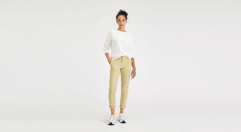 Twill Women Shorts with a Smooth Texture and DurabilityWeekend Chinos, Slim Fit