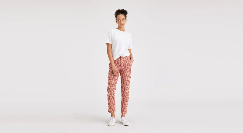 Stretchable Women Shorts for Maximum MobilityWeekend Chinos, Slim Fit