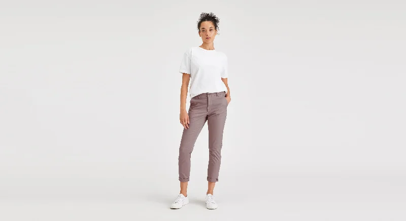 Denim Women Shorts with Distressed Details for a Casual VibeWeekend Chinos, Slim Fit Denim Women Shorts with Distressed Details for a Casual VibeWeekend Chinos, Slim Fit