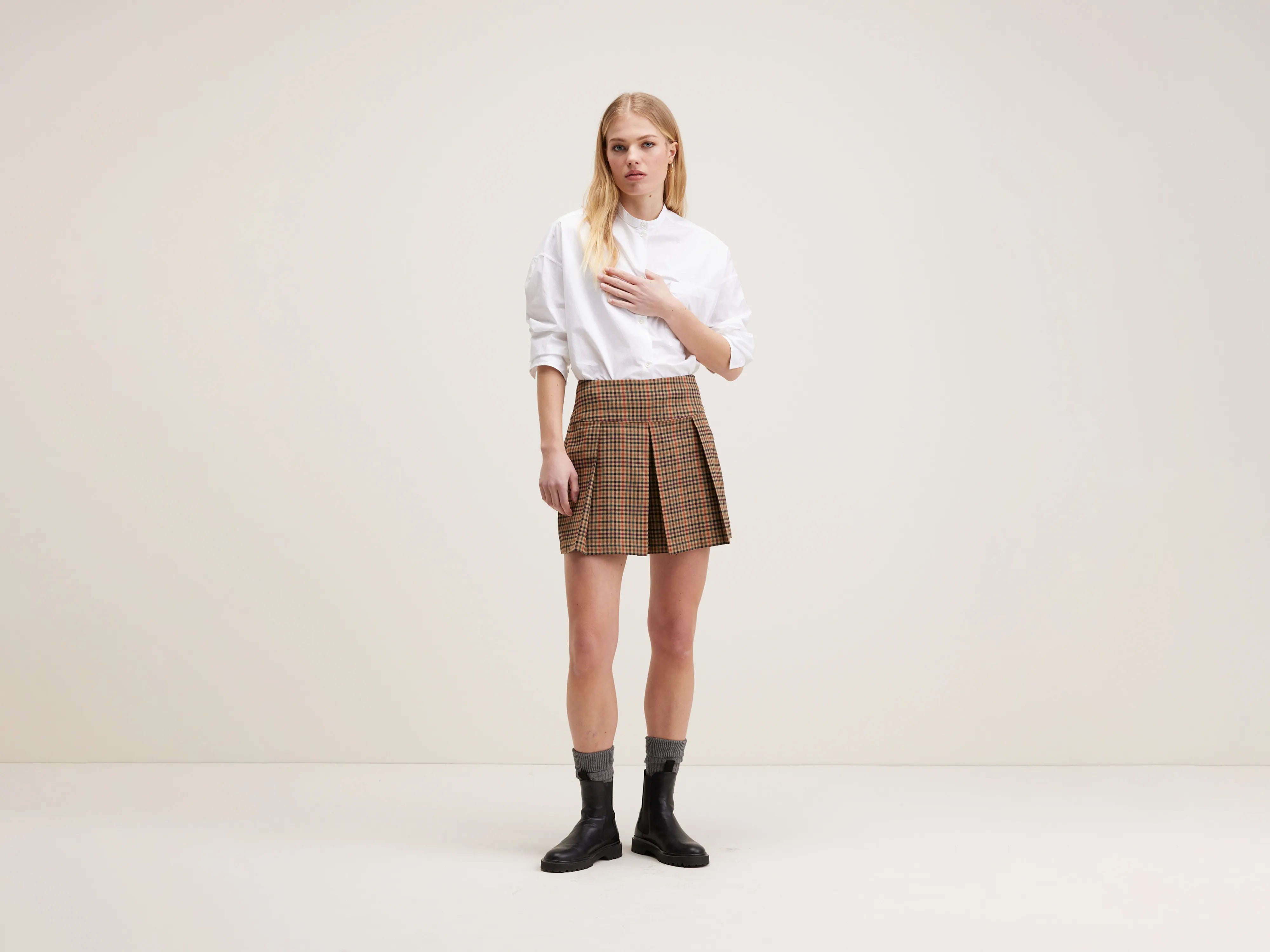 Bermuda Women Shorts for a Classic and Sophisticated LookTulsi mini skorts (242 / W / CHECK A) Bermuda Women Shorts for a Classic and Sophisticated LookTulsi mini skorts (242 / W / CHECK A)